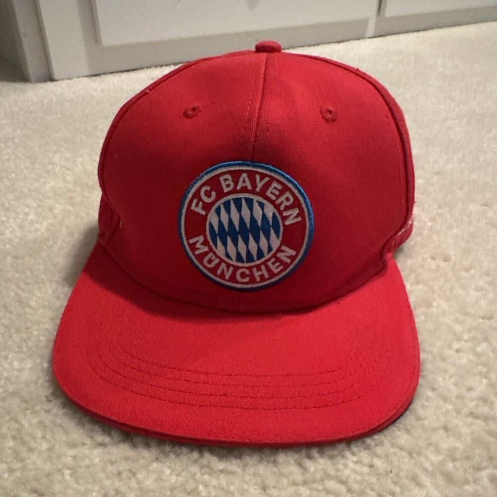 FC Bayern Munchen Red Hat Snapback Soccer Premier League Cap